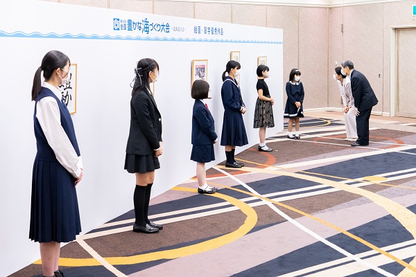 絵画・習字優秀作品ご覧