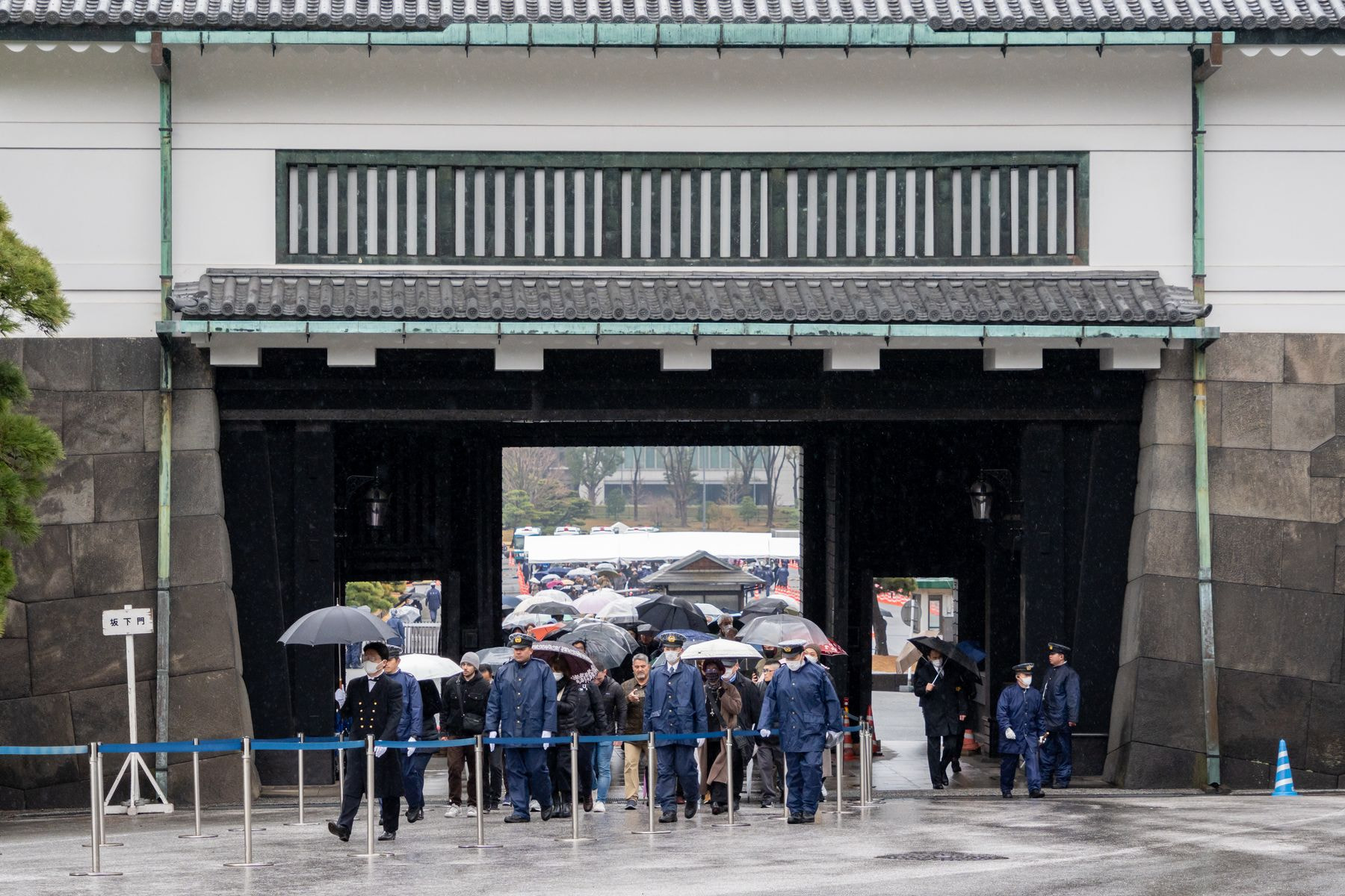 天皇誕生日一般参賀（記帳）のご様子