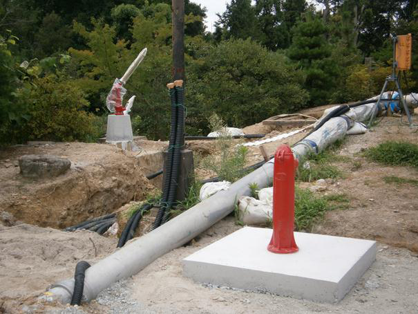 放水銃･消火栓設置状況。（正倉南西面）