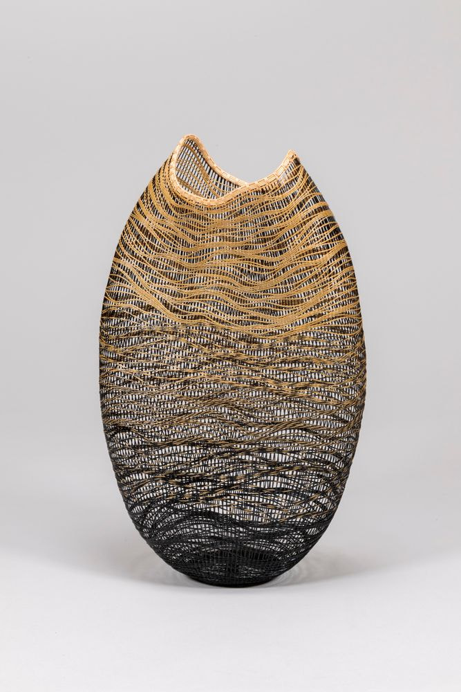 竹細工　（伝統的工芸品）　竹籠　「秋風」　（たけざいく　でんとうてきこうげいひん　たけかご　あきかぜ）