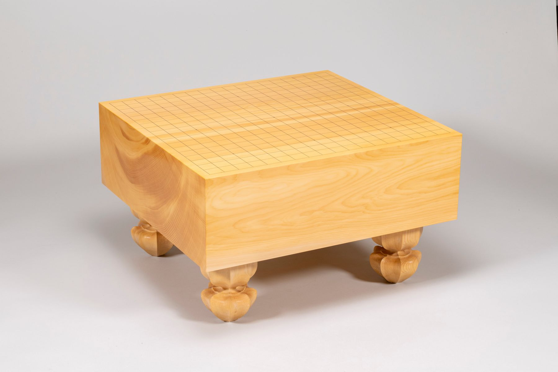 日向榧碁盤（ひゅうがかやごばん）