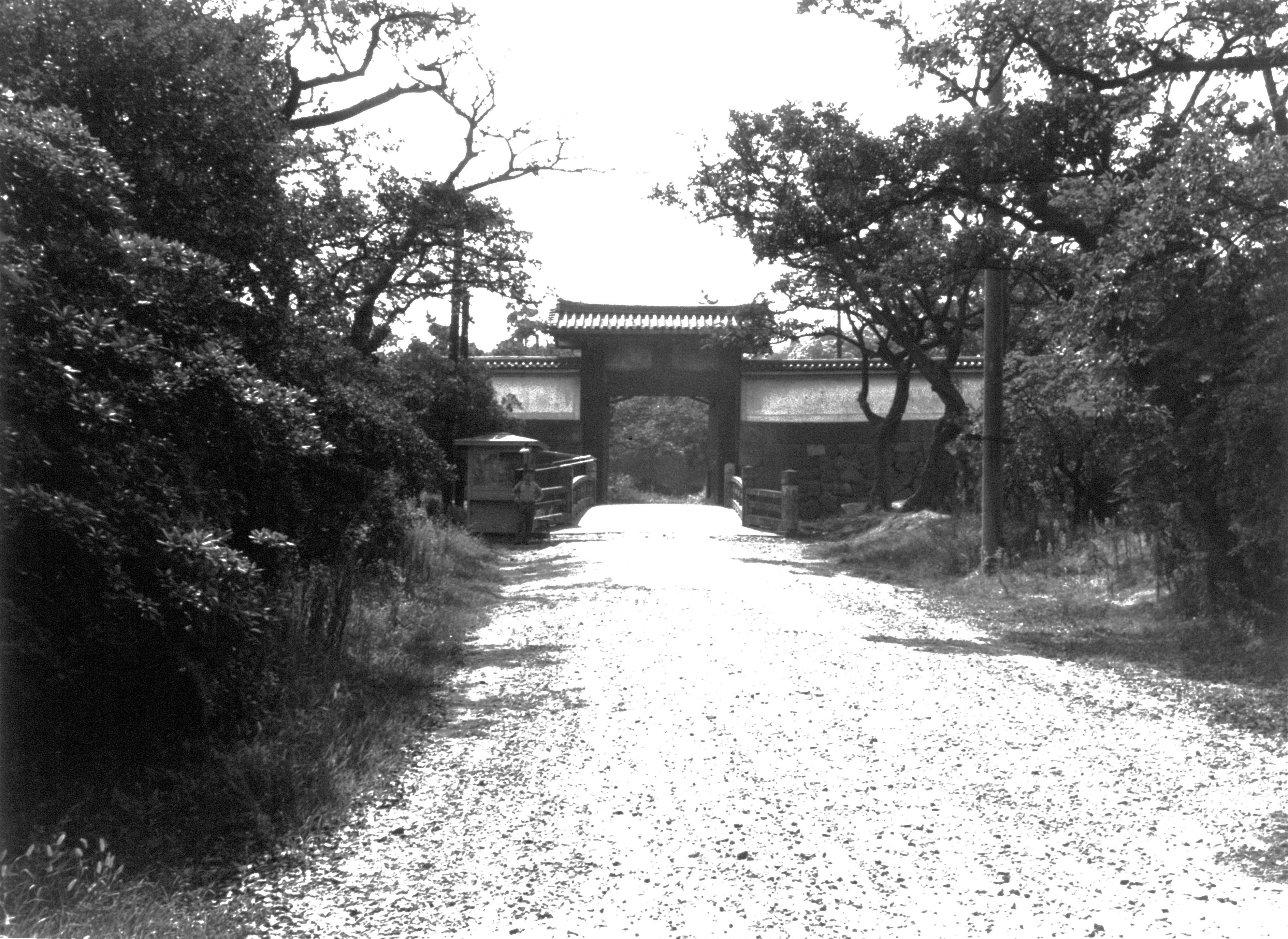 北桔橋門(きたはねばしもん) 開園前(昭和36年(1961)~昭和39年(1964)頃)*