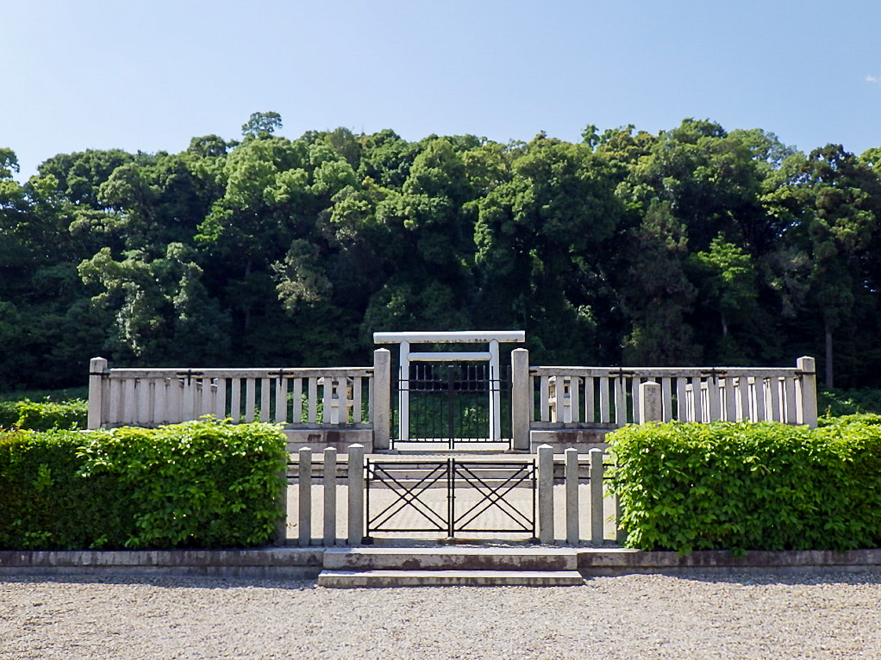 繼體天皇　三嶋藍野陵