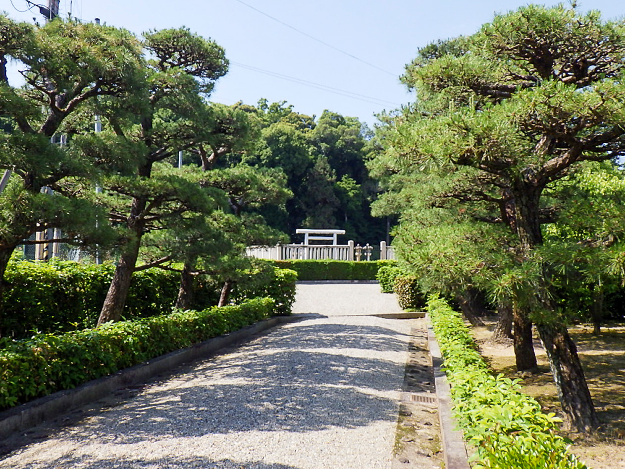 繼體天皇　三嶋藍野陵