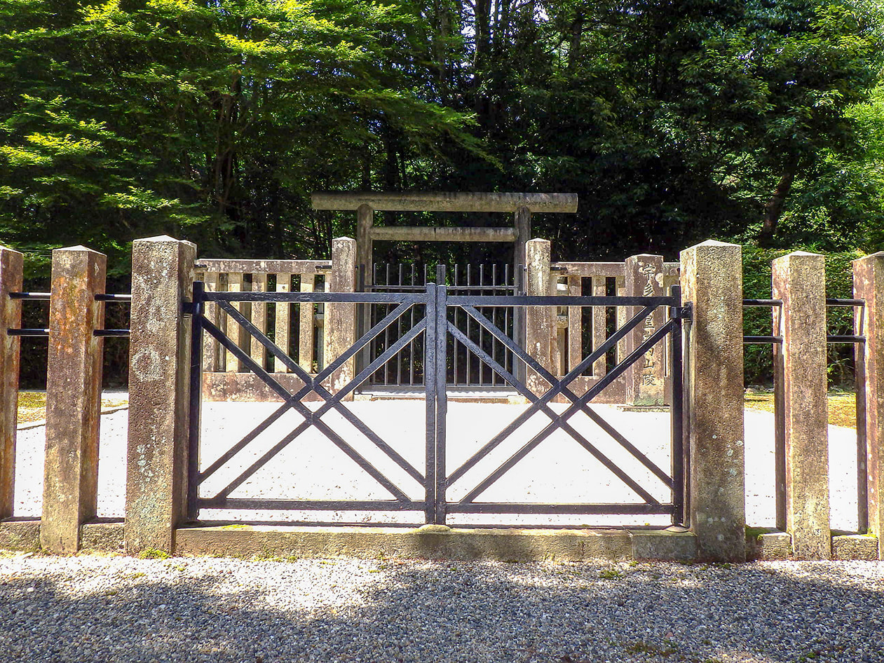 宇多天皇　大内山陵