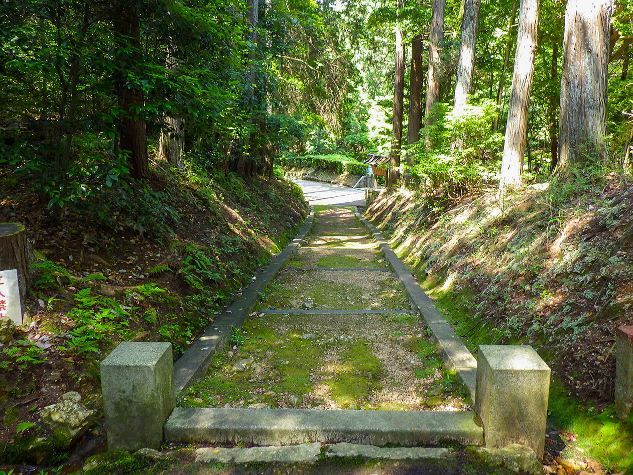 宇多天皇　大内山陵