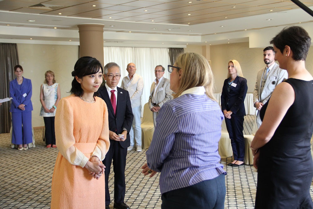 写真1：ご懇談の様子