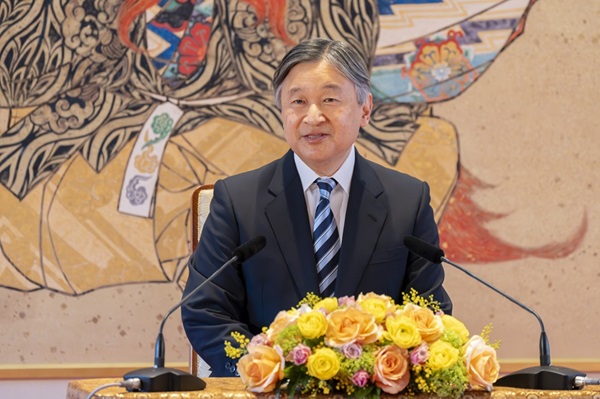 記者会見をなさる天皇陛下